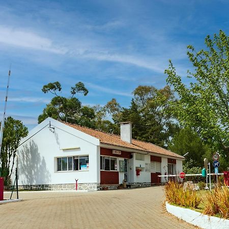 Parque De Campismo Orbitur Evora Hotel Buitenkant foto