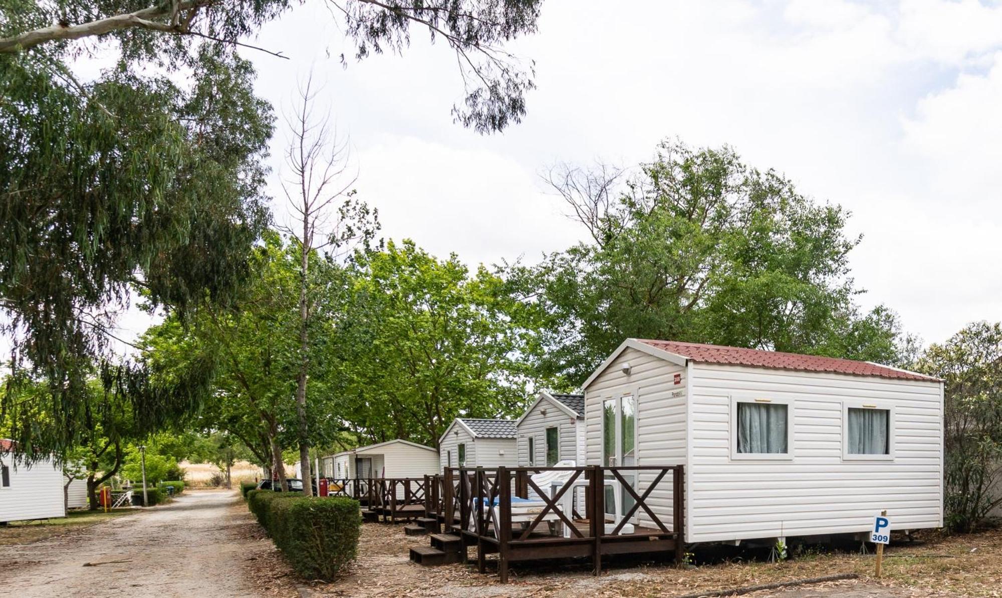 Parque De Campismo Orbitur Evora Hotel Buitenkant foto